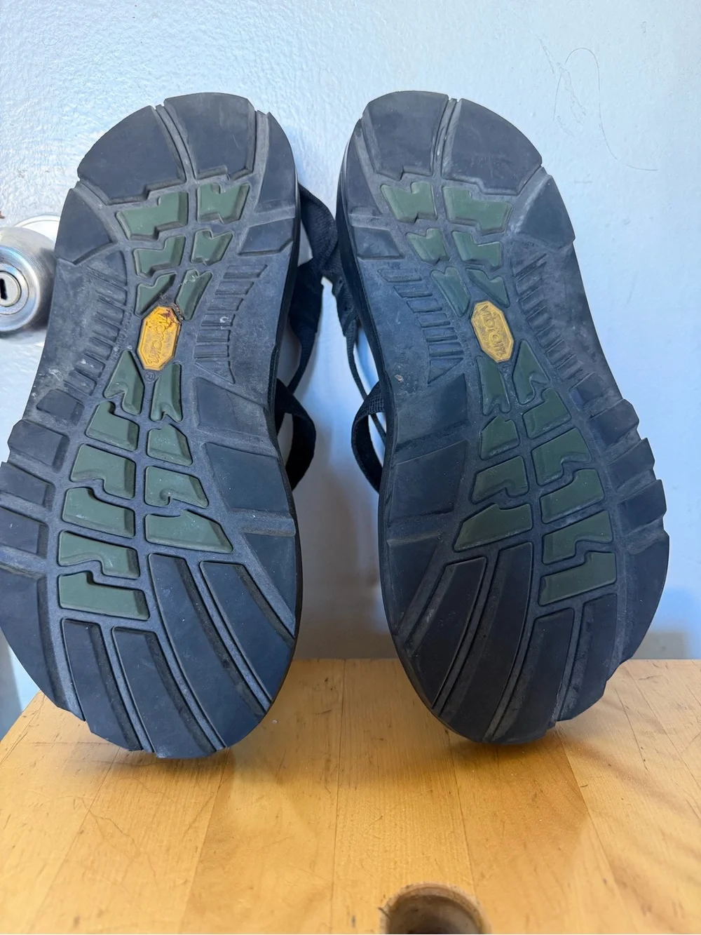 Chaco  Classic Black Sport Hiking Sandals Men’s Size 8